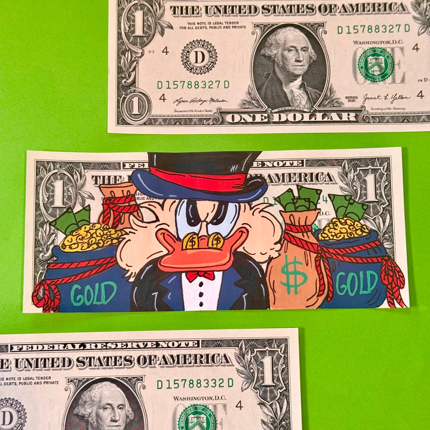 Art Dollar - Scrooch with money